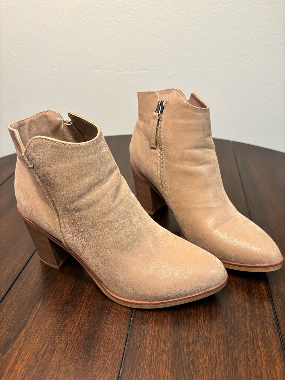 Mia Beige Leather Ankle Booties - size 9